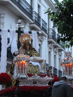 Paticipez à la Semaine Sainte de Séville 2017 - Iris Event